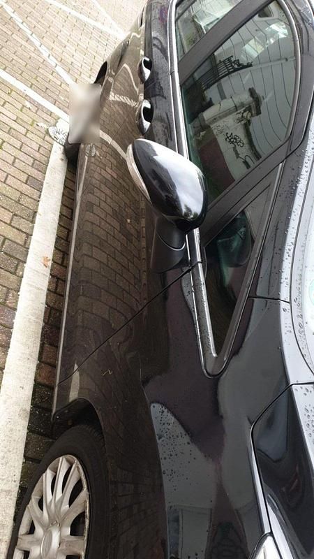 Gebraucht Ford B-MAX 100 PS (73 kW) 2015 Schwarz Van / Kleinbus