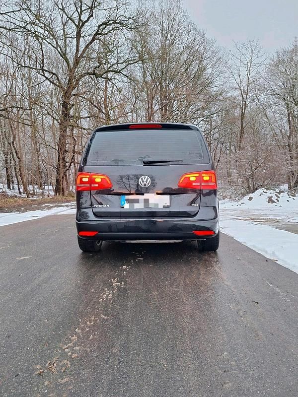 Gebraucht VW Touran 140 PS (102 kW) 2011 Schwarz Van / Kleinbus