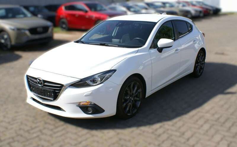 Purweiß Gebraucht 2016 Mazda 3 Nakama Limousine | 13.990 € (Etwas zu teuer) - Bild 1/4