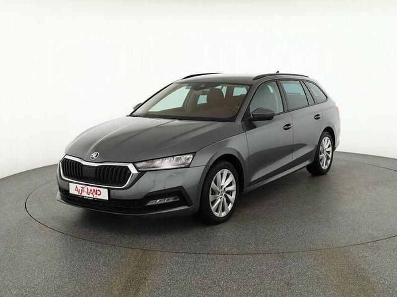 Grau Gebraucht 2024 Skoda Octavia Kombi | 25.890 € (Superpreis) - Bild 1/4