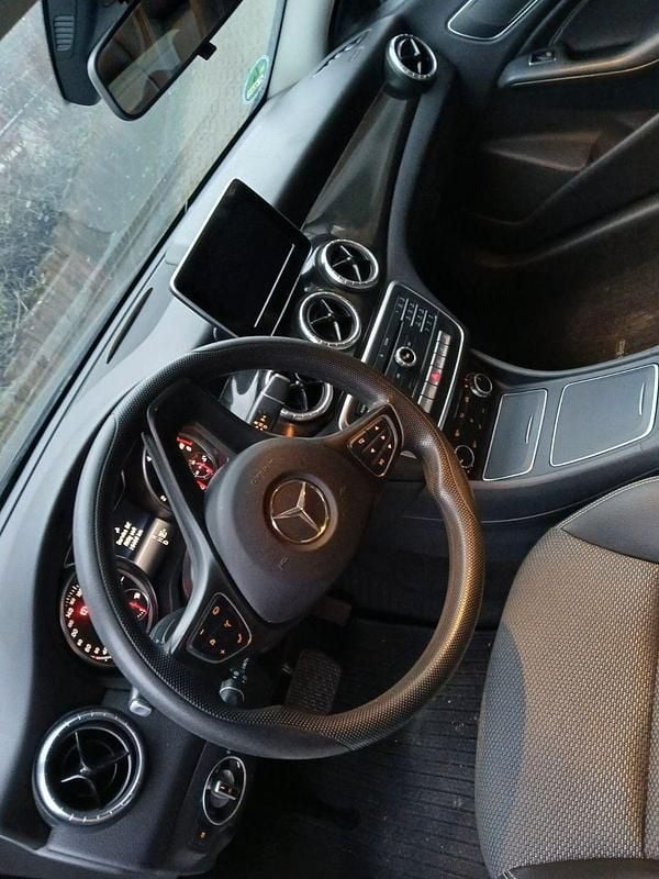 Gebraucht Mercedes CLA200 Shooting Brake 136 PS (100 kW) 2016 Kombi