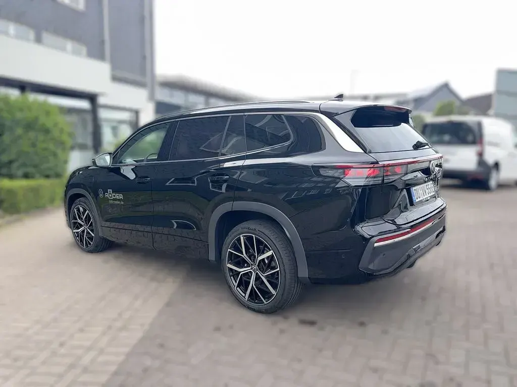 Gebraucht VW Tayron Elegance 177 PS (130 kW) 2026 Grenadillschwarz metallic SUV
