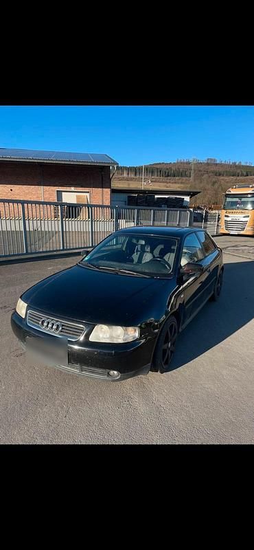 Gebraucht Audi A3 131 PS (96 kW) 2002 Schwarz Kleinwagen