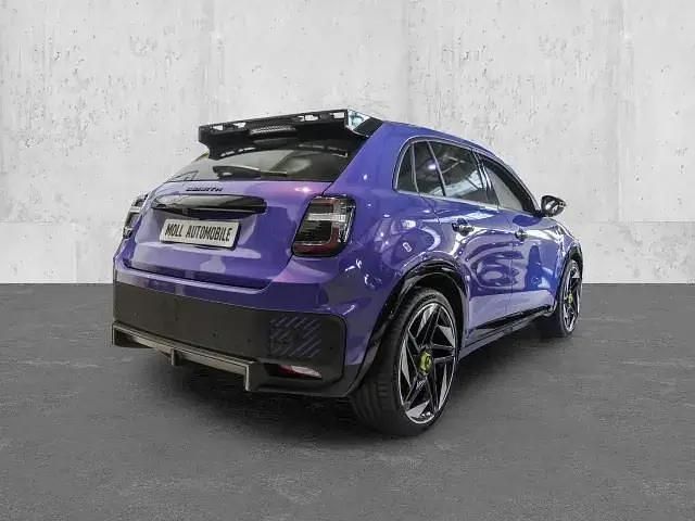 Neu Abarth 600e Scorpionissima 206 kW (281 PS) 2025 Violett SUV