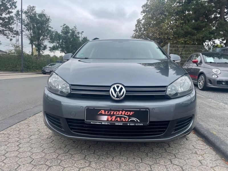 Gebraucht VW Golf VI Comfortline 105 PS (77 kW) 2010 Grau Kleinwagen