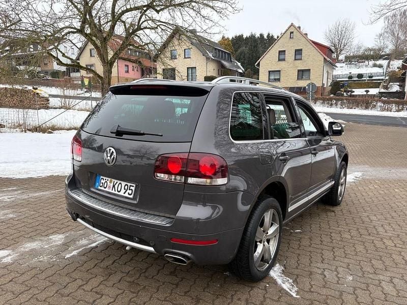 Gebraucht VW Touareg 239 PS (175 kW) 2009 Grau SUV