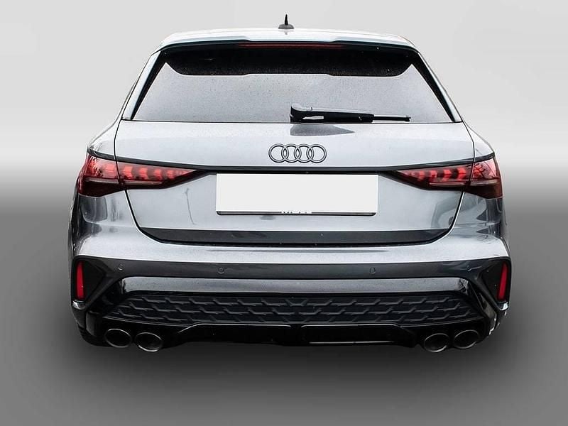Second-hand Audi S3 333 CP (244 kW) 2025 Gri Berlinǎ
