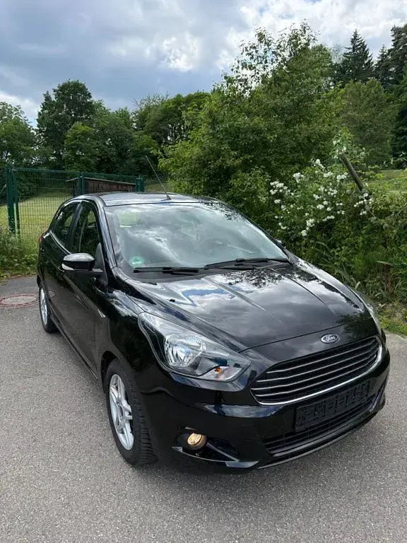 Gebraucht Ford Ka 86 PS (63 kW) 2017 Schwarz Limousine