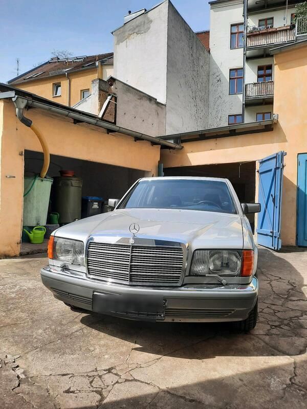 Andere außenfarben Gebraucht 1988 Mercedes 300 SE Limousine | 22.000 € - Bild 1/4