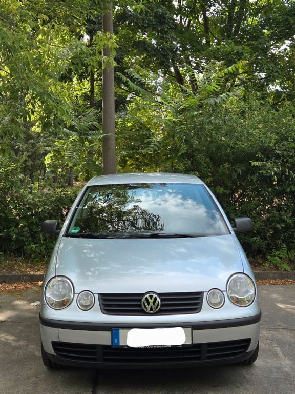 Silber Gebraucht 2005 VW Polo Basis Limousine | 1.500 € (Guter Preis) - Bild 1/4