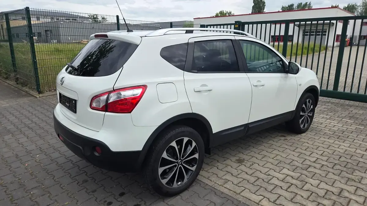 Gebraucht Nissan Qashqai I-Way 116 PS (85 kW) 2012 Weiß SUV