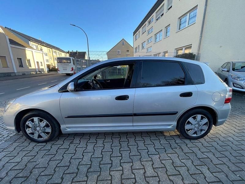 Gebraucht Honda Civic 110 PS (80 kW) 2005 Silber Kleinwagen