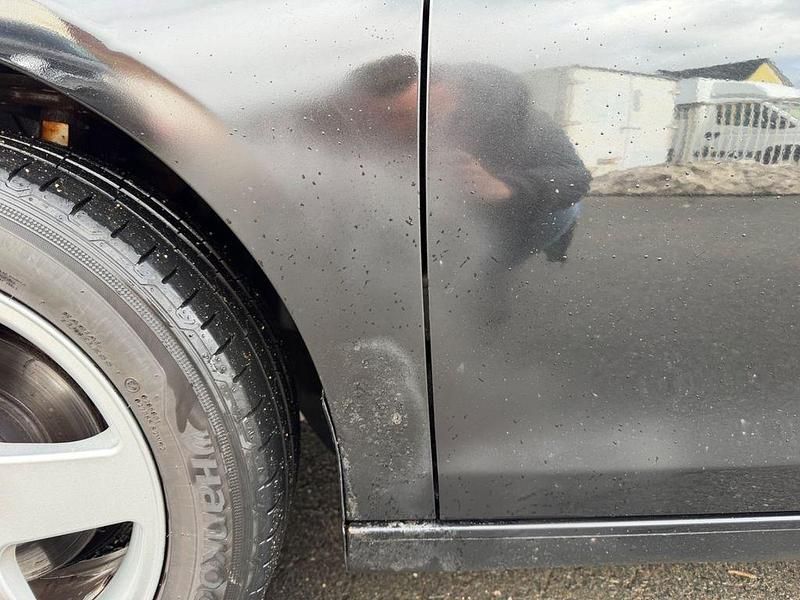 Gebraucht VW Golf VI Comfortline 105 PS (77 kW) 2011 Schwarz Kleinwagen