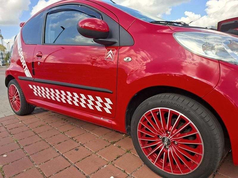 Gebraucht Citroën C1 69 PS (50 kW) 2009 Rot Kleinwagen