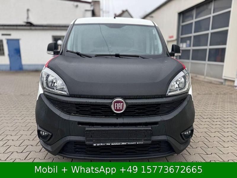 Gebraucht Fiat Doblò 95 PS (69 kW) 2019 Weiß Van / Kleinbus