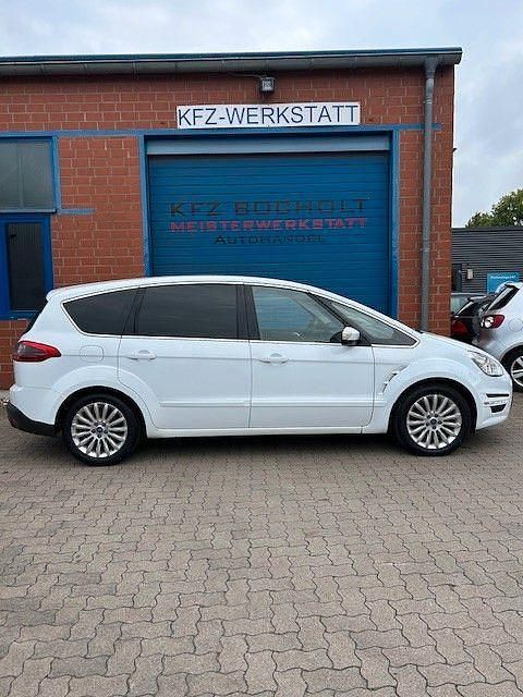 Weiß Gebraucht 2011 Ford S-MAX Titanium Van / Kleinbus | 4.500 € (Guter Preis) - Bild 1/4