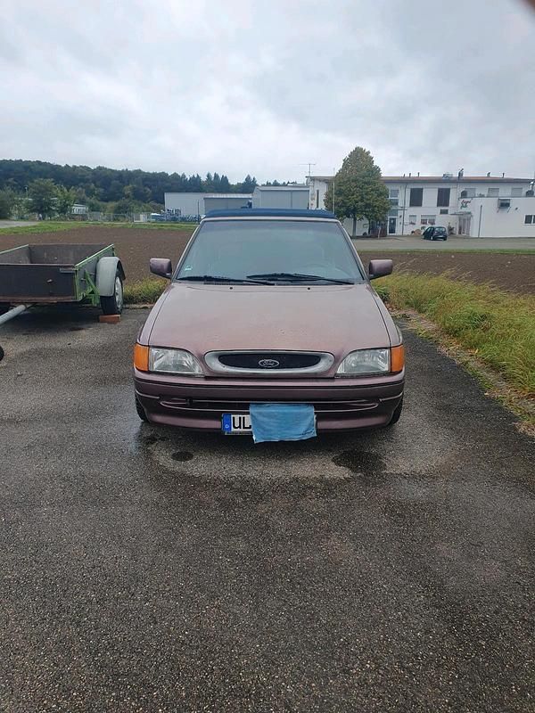 Violet Gebraucht 1994 Ford Escort Cabriolet Cabrio | 1.500 € - Bild 1/1