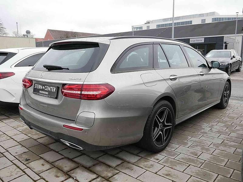 Gebraucht Mercedes E300 Exclusive 306 PS (225 kW) 2021 Silber Kombi