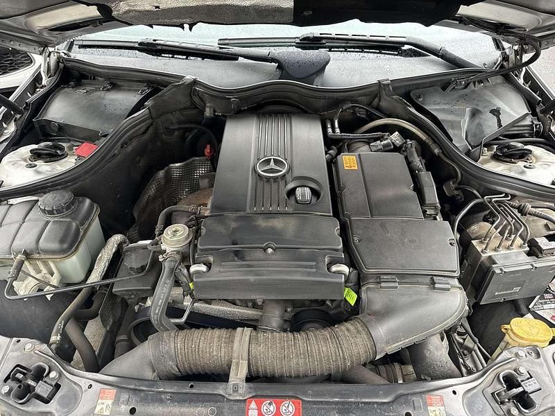 Gebraucht Mercedes C180 143 PS (105 kW) 2004 Silber Coupé