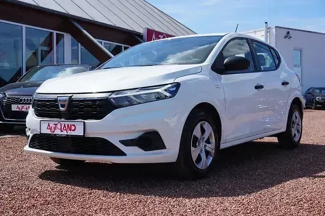 Gebraucht Dacia Sandero 91 PS (66 kW) 2022 Arktisweiss Limousine