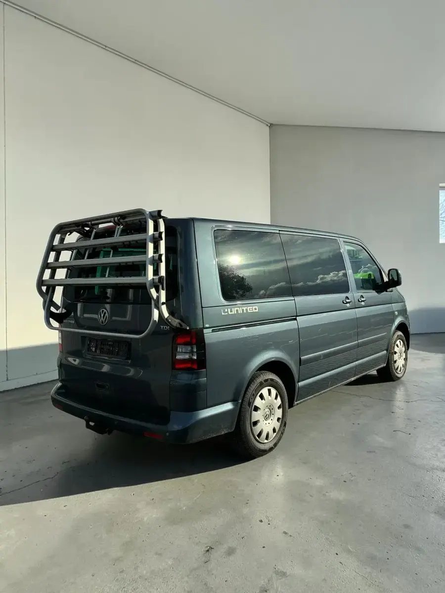 Gebraucht VW Multivan United 130 PS (95 kW) 2009 Grau Van / Kleinbus