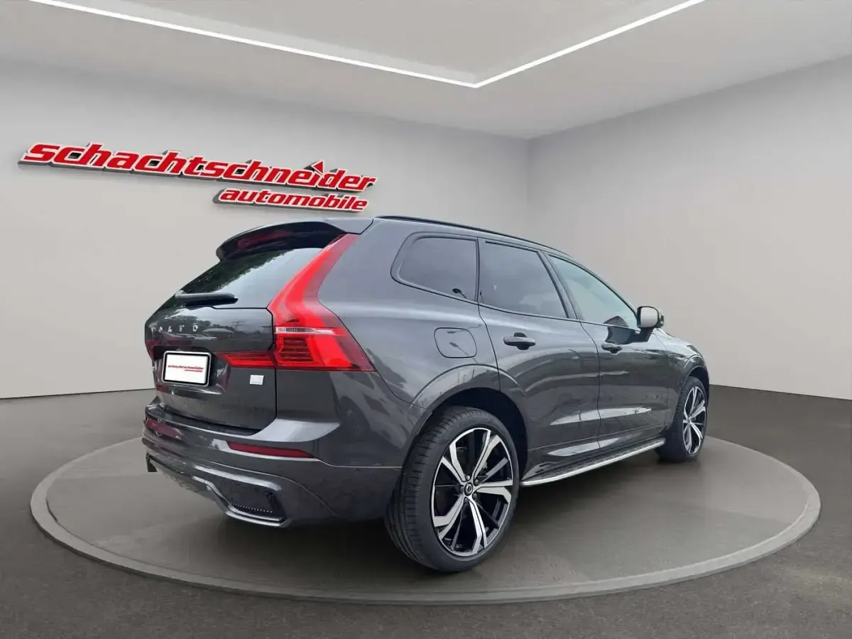 Gebraucht Volvo XC60 R-Design 253 PS (186 kW) 2023 Silber SUV