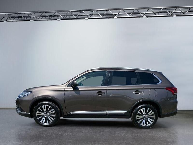 Gebraucht Mitsubishi Outlander Active 150 PS (110 kW) 2019 Braun SUV