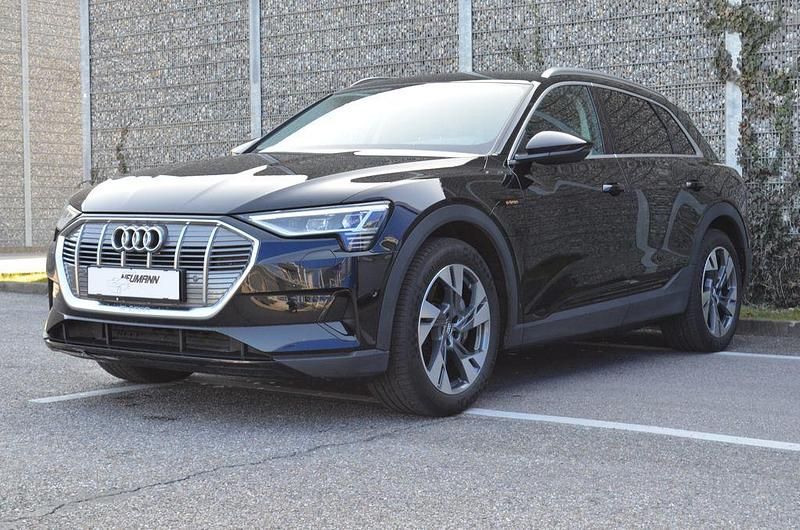 Gebraucht Audi e-tron Sport 158 kW (215 PS) 2020 Schwarz SUV