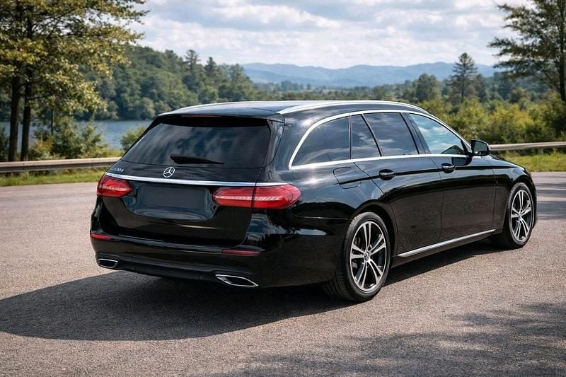 Gebraucht Mercedes E220 Avantgarde 194 PS (142 kW) 2019 Schwarz Kombi