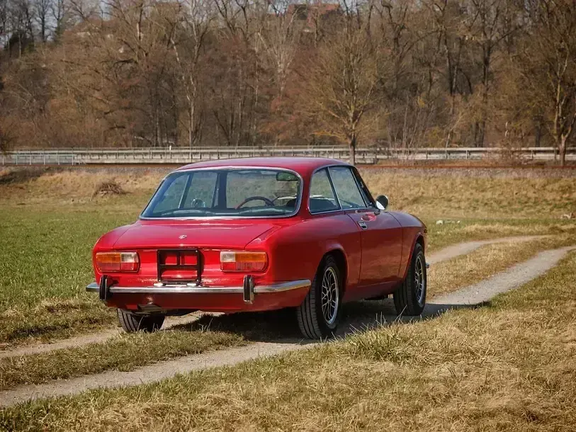 Gebraucht Alfa Romeo 2000 131 PS (96 kW) 1976 Rot Coupé
