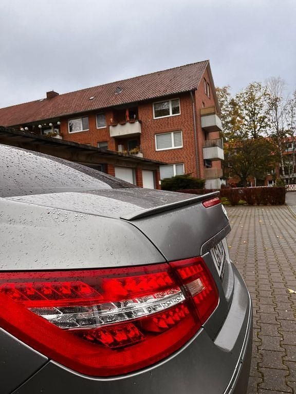 Second-hand Mercedes E250 204 CP (150 kW) 2011 Gri Coupe