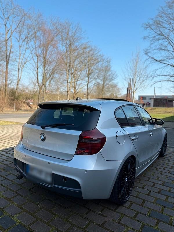 Gebraucht BMW 120 163 PS (119 kW) 2005 Silber Kleinwagen