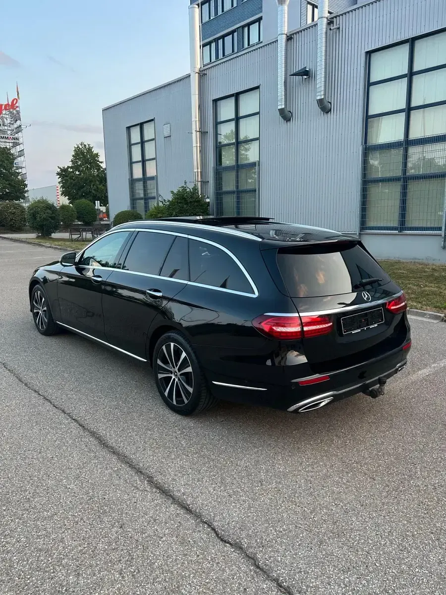 Gebraucht Mercedes E400 Exclusive 330 PS (242 kW) 2022 Schwarz Kombi