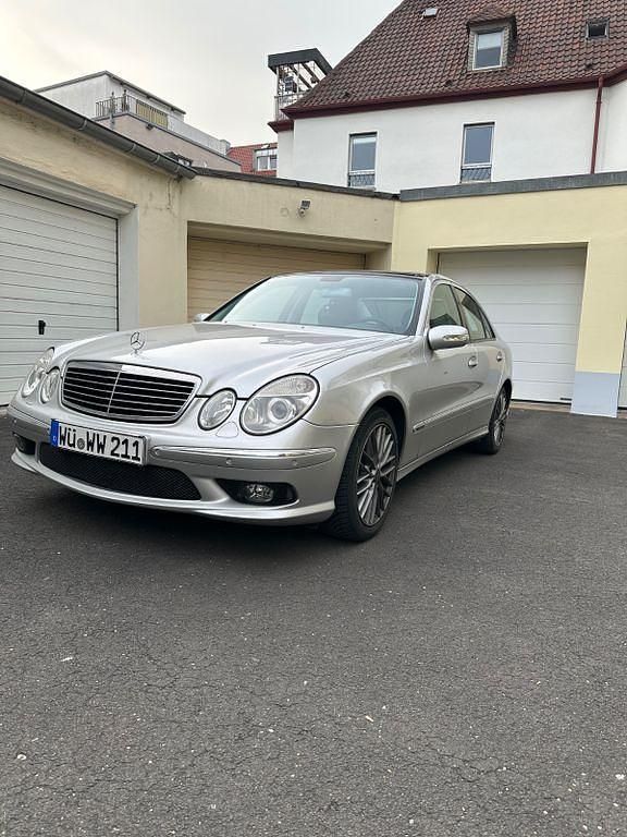 Gebraucht Mercedes E320 AMG 224 PS (164 kW) 2003 Silber Limousine