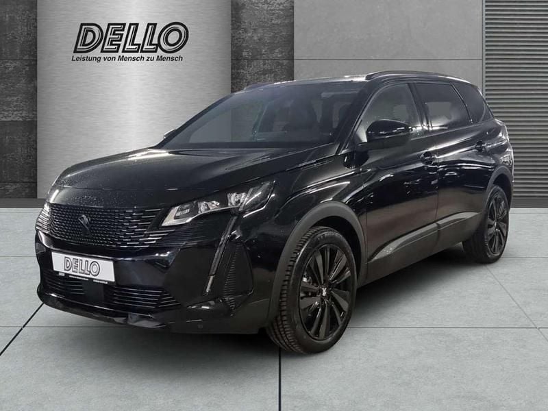 Lackierung schwarz perla nera/ Gebraucht 2025 Peugeot 5008 GT Van / Kleinbus | 30.440 € (Superpreis) - Bild 1/4