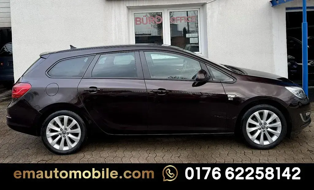 Gebraucht Opel Astra 140 PS (102 kW) 2012 Braun Kombi