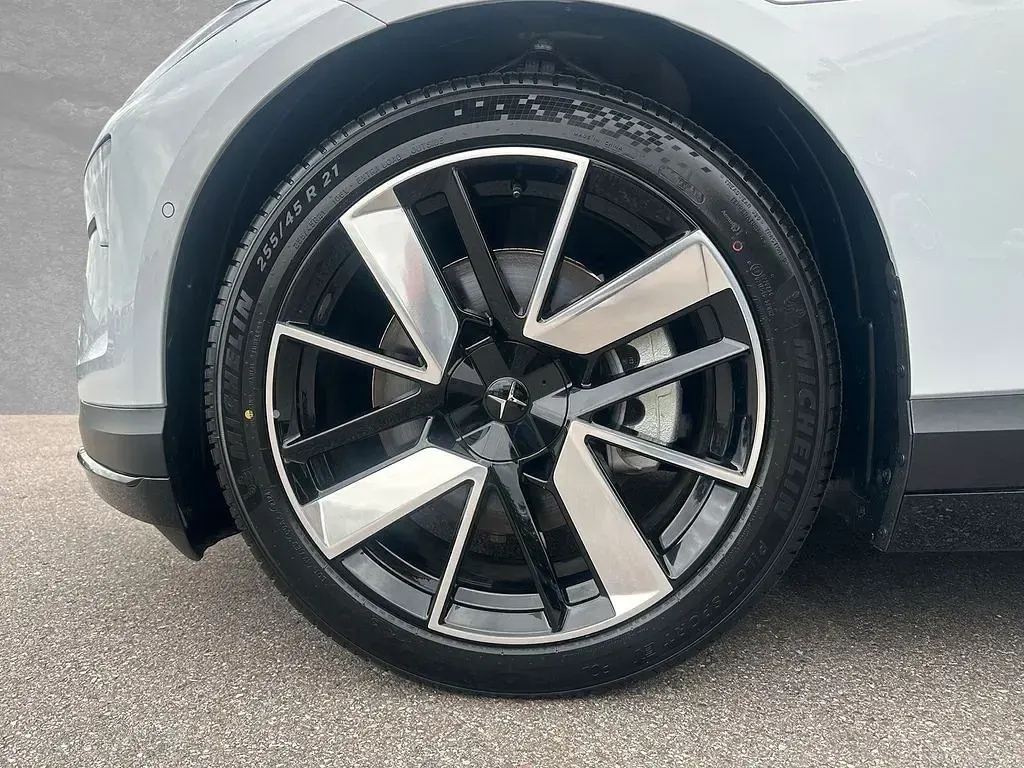 Neu Polestar 4 Pilot 400 kW (544 PS) 2025 Grau SUV