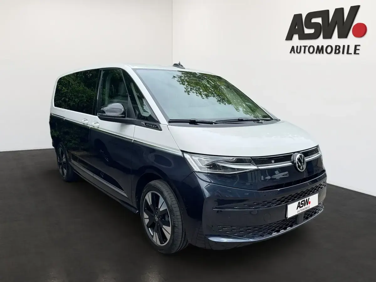 Nowe VW Multivan Life 150 KM (110 kW) 2026 Niebieski Minivan