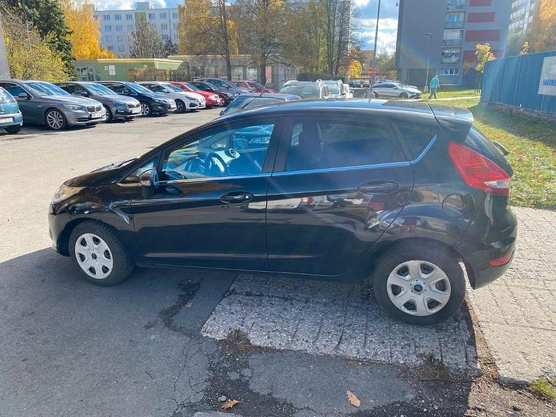 Schwarz Gebraucht 2011 Ford Fiesta Titanium Kleinwagen | 2.800 € (Guter Preis) - Bild 1/4