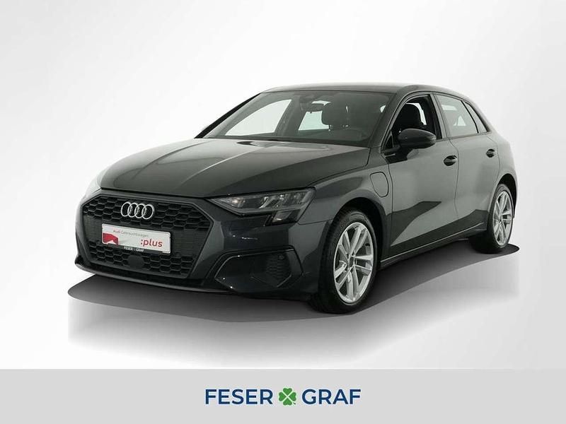 Manhattangrau metallic Gebraucht 2022 Audi A3 e-tron Kleinwagen | 21.846 € (Fairer Preis) - Bild 1/4
