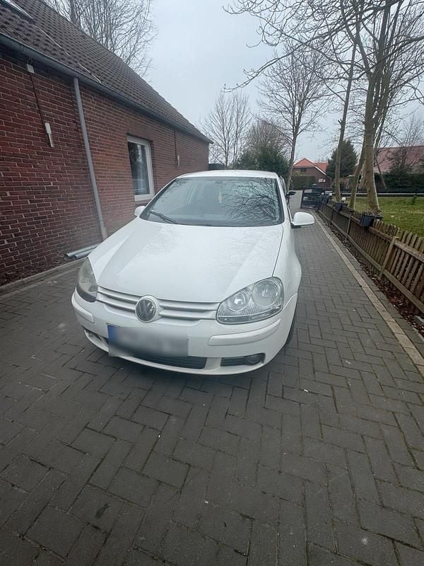Gebraucht VW Golf V 85 PS (62 kW) 2008 Weiß Kleinwagen