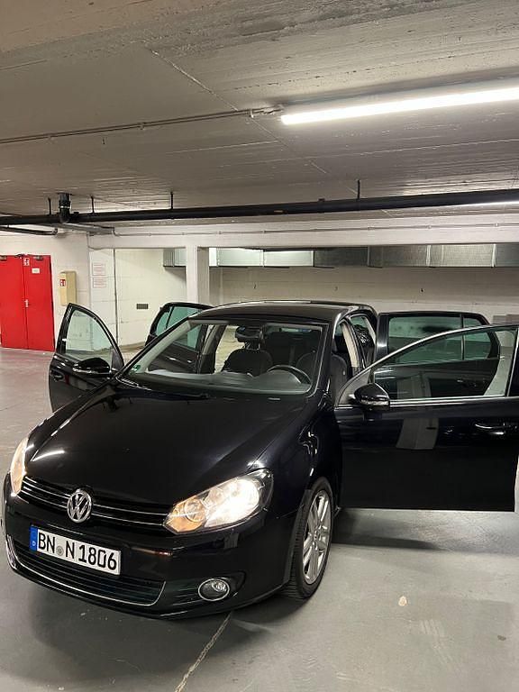 Gebraucht VW Golf VI Highline 122 PS (89 kW) 2010 Schwarz Kleinwagen