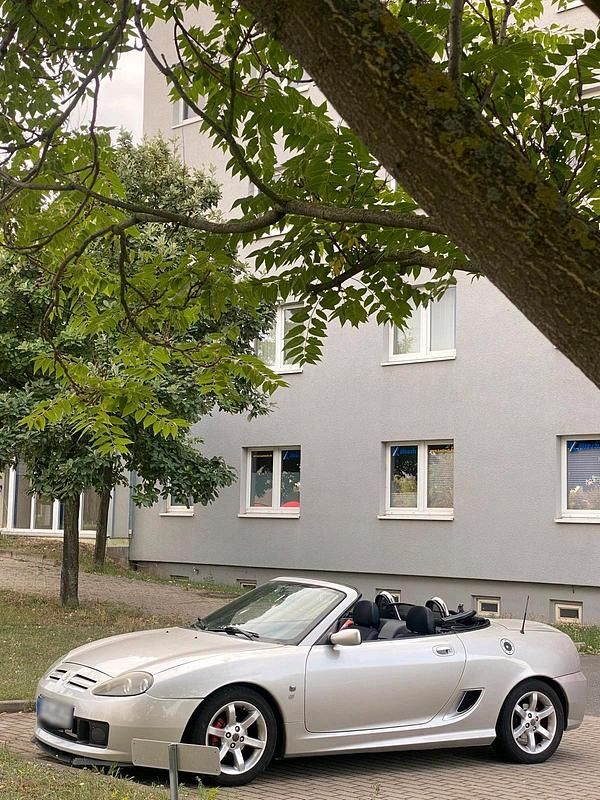 Gebraucht MG TF 136 PS (100 kW) 2002 Silber Cabrio