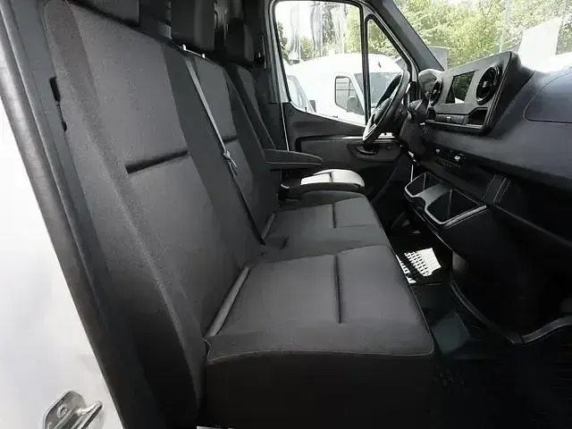 Gebraucht Mercedes Sprinter 170 PS (125 kW) 2024 Arktikweiß Van