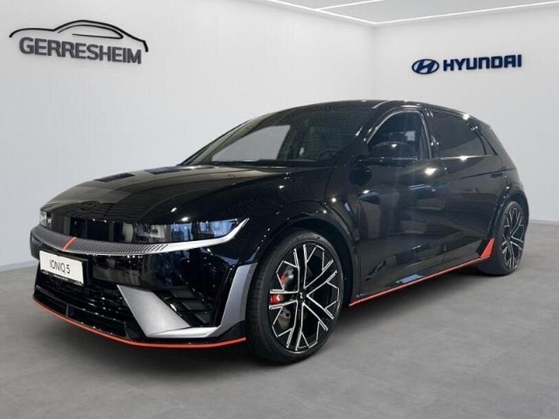 Abyss black / mic Gebraucht 2024 Hyundai Ioniq 5 SUV | 63.887 € - Bild 1/4