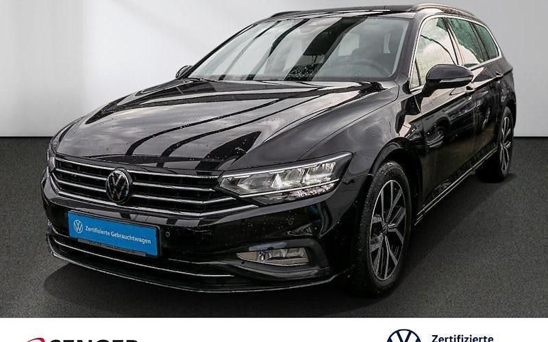 Deep black perleffekt Gebraucht 2023 VW Passat Business Kombi | 23.380 € (Fairer Preis) - Bild 1/4