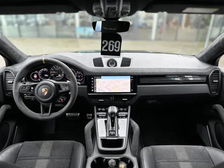 Gebraucht Porsche Cayenne Turbo GT 640 PS (470 kW) 2023 Racing green SUV