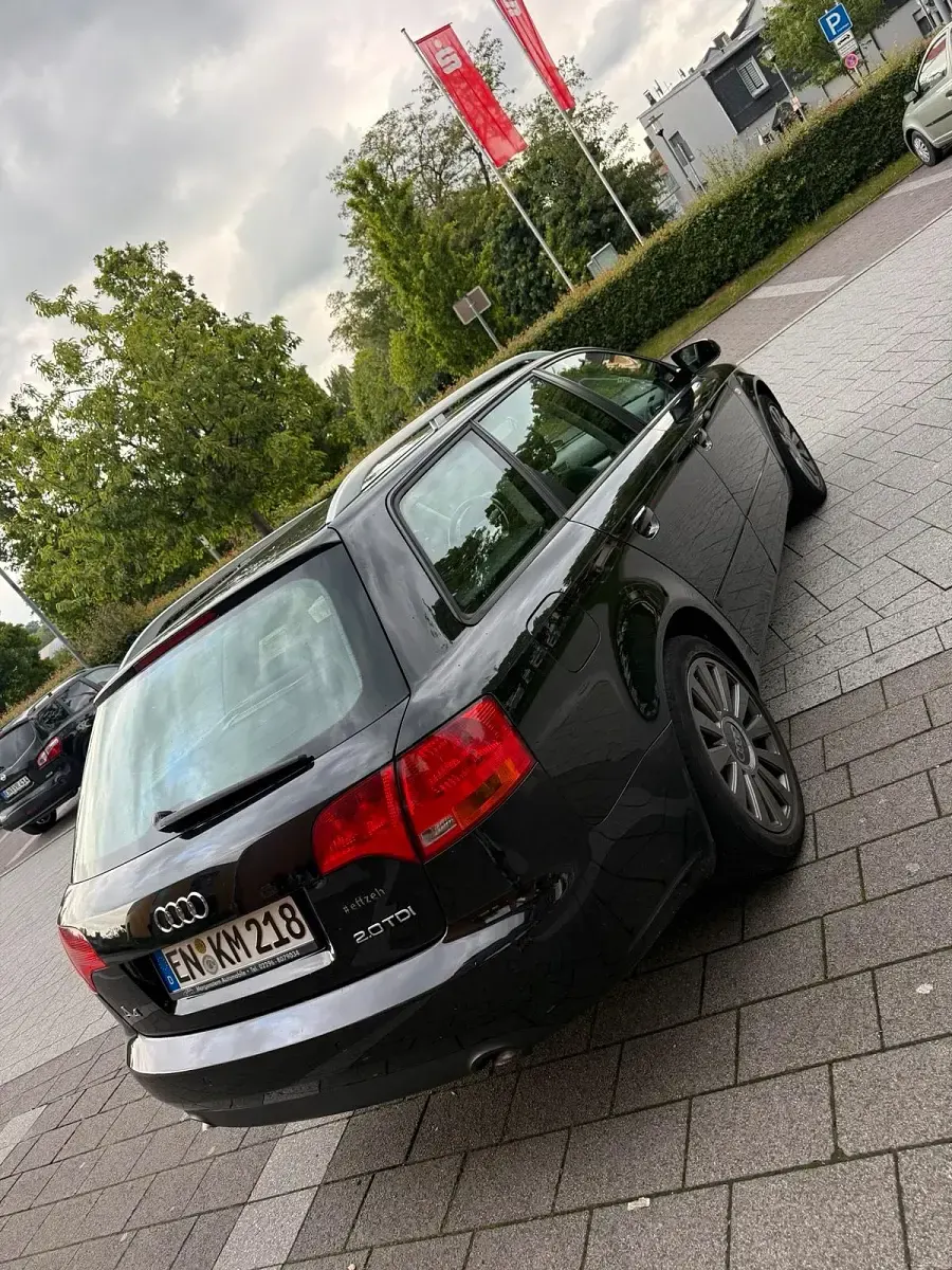 Gebraucht Audi A4 140 PS (102 kW) 2008 Schwarz Kombi