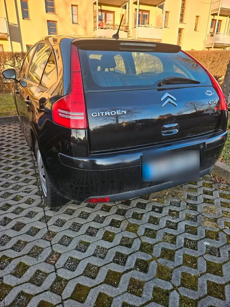 Gebraucht Citroën C4 119 PS (87 kW) 2010 Schwarz Limousine