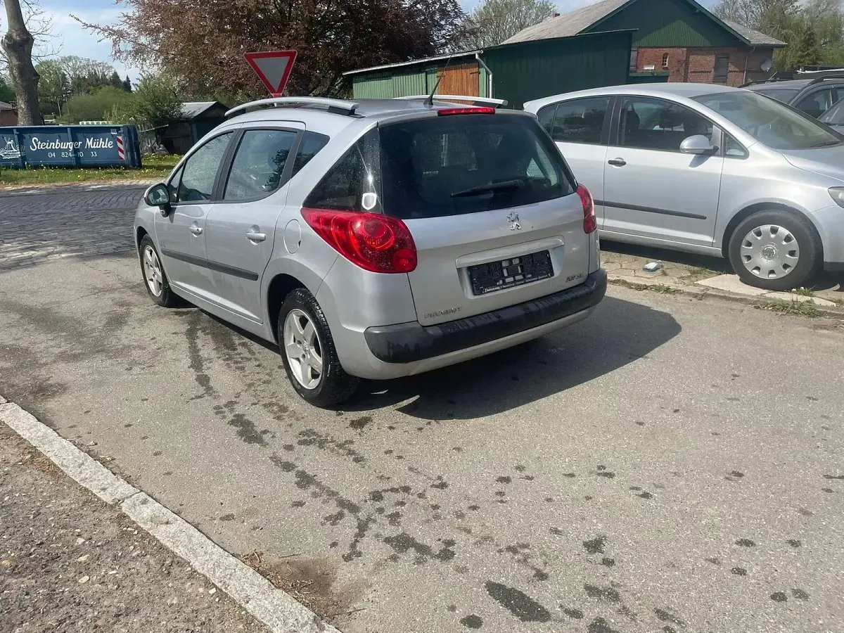 Gebraucht Peugeot 207 2011 Grau Kombi